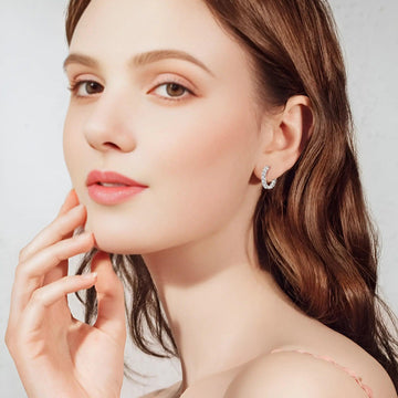 Why Moissanite Earrings Are the Perfect Gift for Her - Sensitive Stones