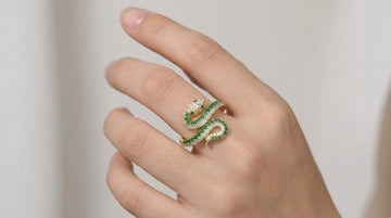 The Ultimate Guide to Snake Rings: Styles, Symbolism and How to Choose