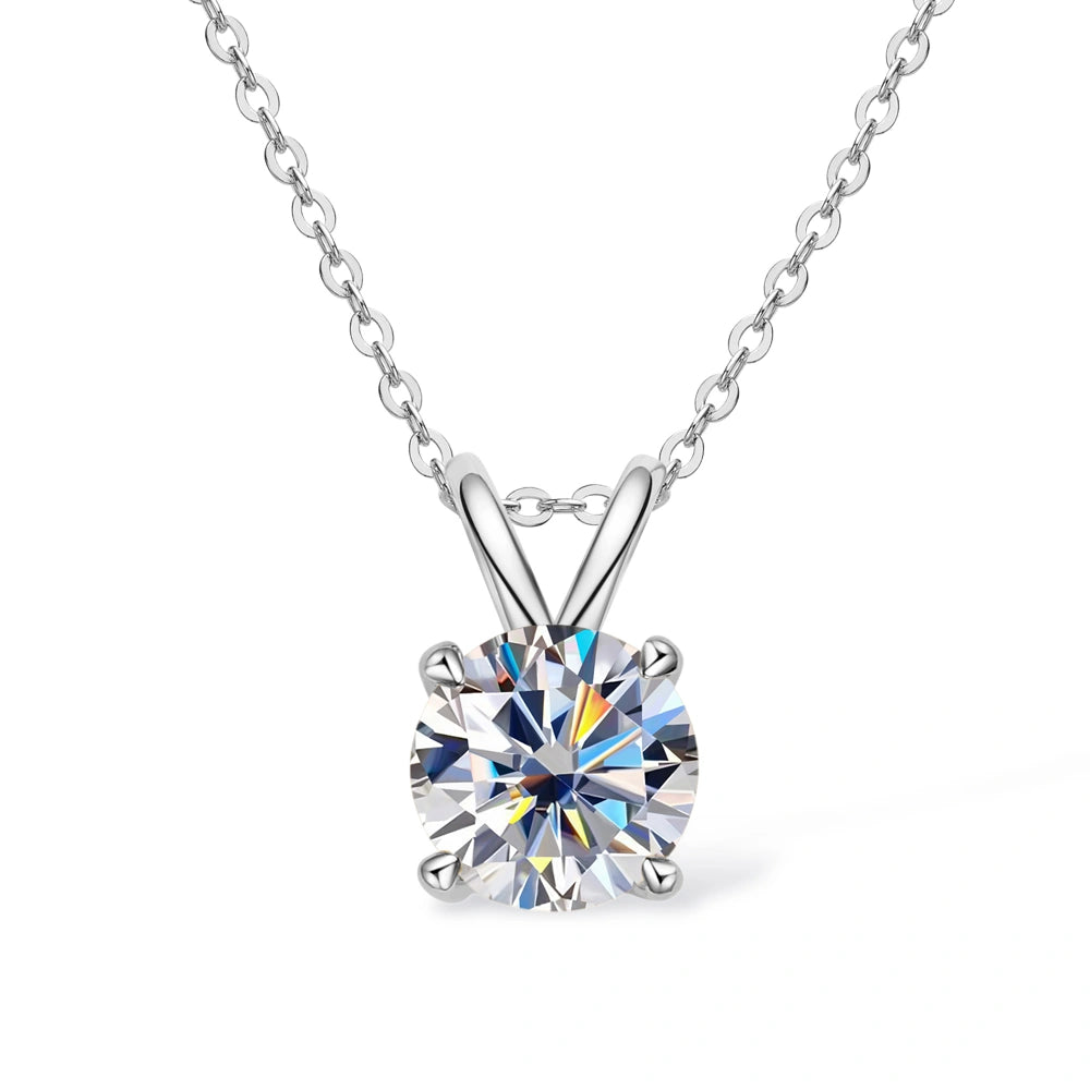 4-prong moissanite solitaire necklace in white gold with a round D Color moissanite set in O-chain - Sensitive Stones