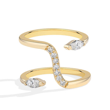 Close-up of Double Snake Moissanite Ring in 925 silver metal and 18K yellow gold finish - Sensitive Stones 