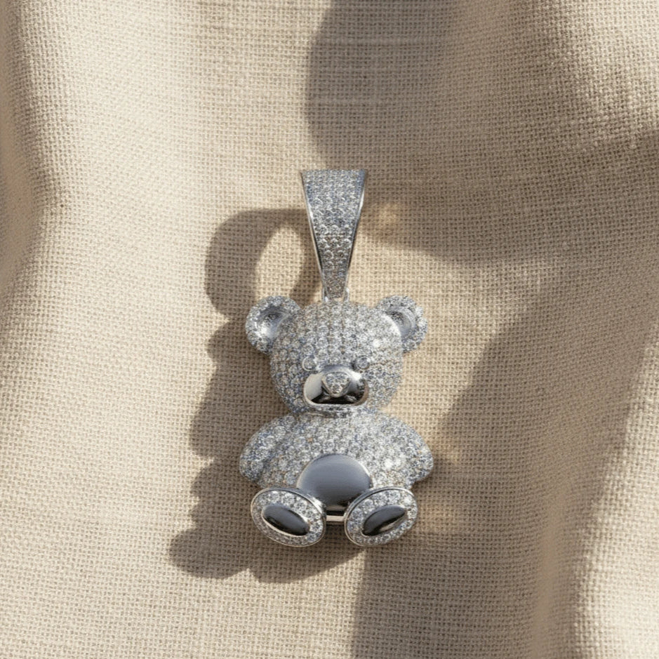 White gold Moissanite Bear Pendant Necklace in 925 Sterling Silver | Sensitive Stones