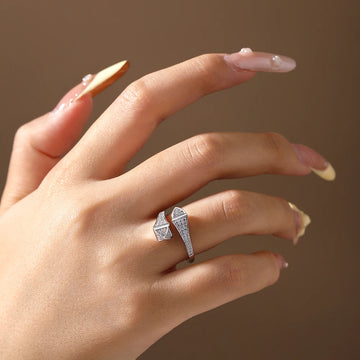 Double Snake Head Moissanite Ring