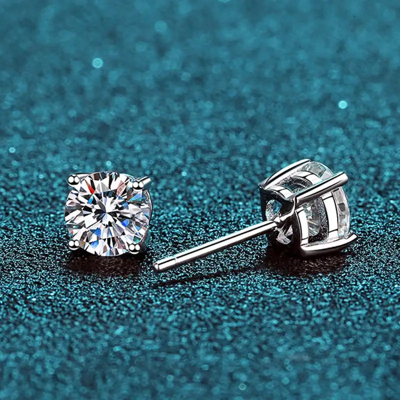 Round cut moissanite stud earring in 925 sterling silver close up – Sensitive Stones