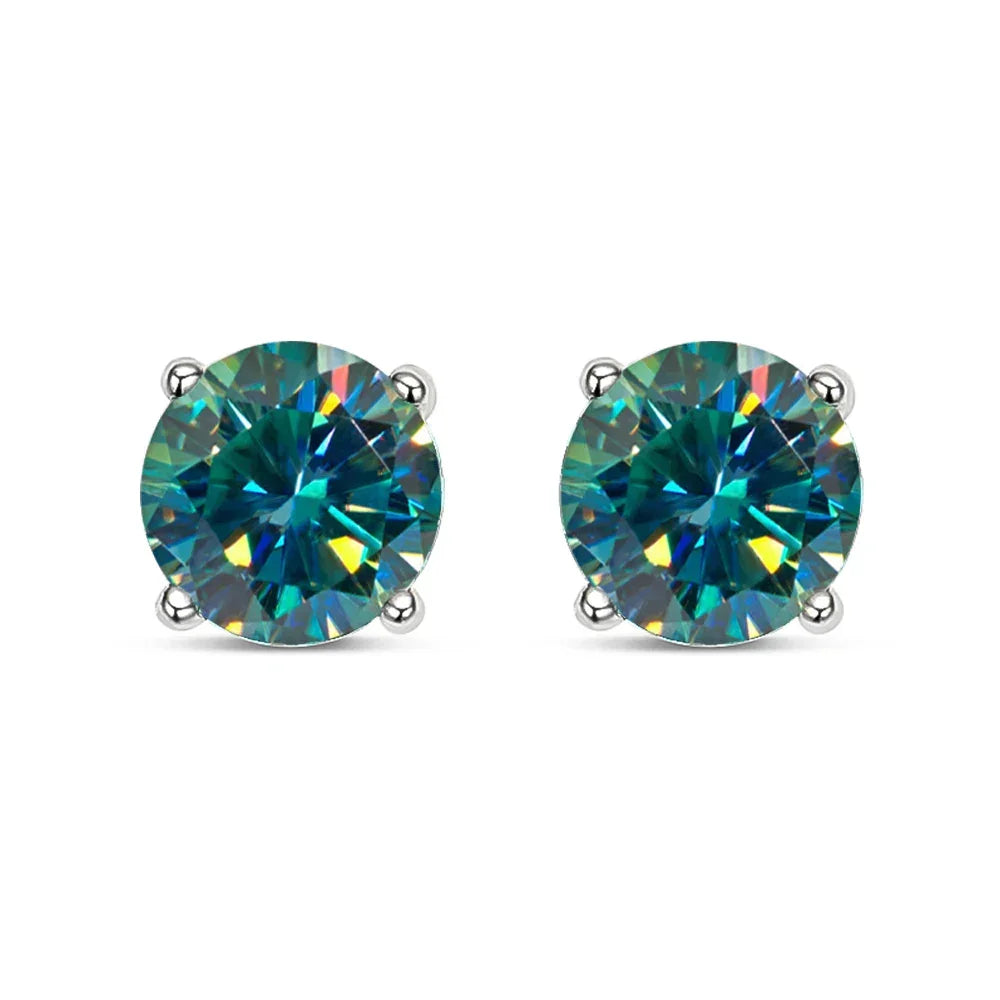 Close-up of round green moissanite solitaire studs in 18K gold-plated 925 sterling silver | Sensitive Stones