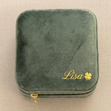 Olive green personalized velvet travel jewelry box with gold engraved name and clover symbol - Sensitive Stones
